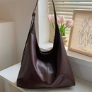 Bolsa de Ombro Soft Moderna + Necessaire de brinde